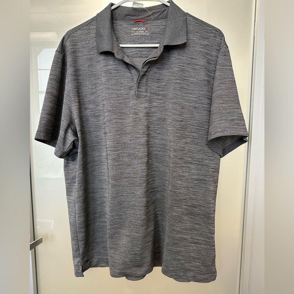 Untuckit short sleeve polo gray. XL‎